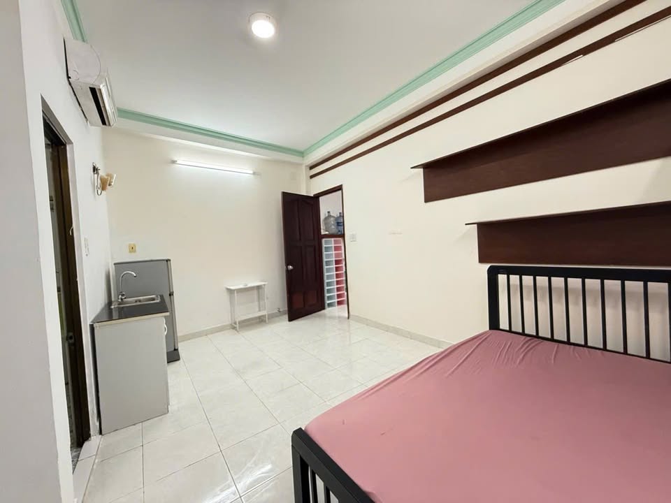 Căn hộ cho thuê tại Toà Nhà Viettel, quận 1 - Giá chỉ 4.5 triệu, full nội thất!