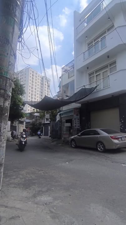 Nhà phố góc 2 mặt tiền Bình Long, Tân Phú - 75m² giá 9.5 tỷ - Kinh doanh tiện lợi!