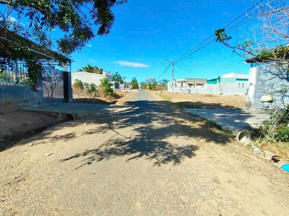 Đất mặt đường Nguyễn Thái Bình, phường Lê Lợi, 165m² giá 600 triệu - Đầu tư sinh lời tuyệt vời!