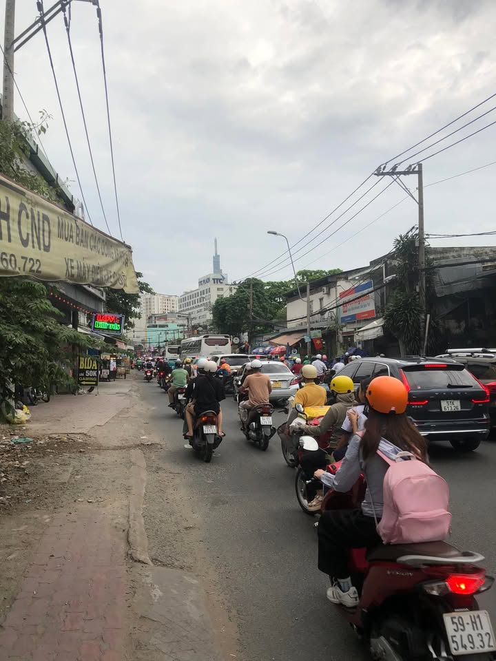 Nhà mặt tiền đường Nguyễn Xí, quận Bình Thạnh 91.8m² giá 13.5 tỷ - Đầu tư sinh lời hấp dẫn!