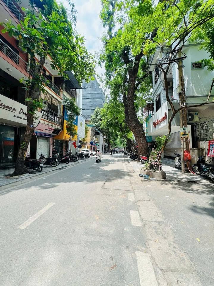 Nhà riêng Lý Nam Đế, Ba Đình 85m² giá 30 tỷ - Đầu tư sinh lời tuyệt vời!