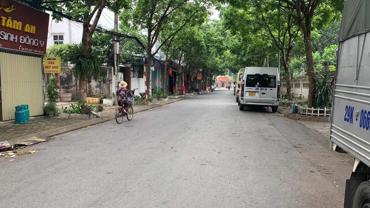 Nhà mặt phố Việt Hưng Long Biên 77m² giá 1x tỷ - Lô góc kinh doanh sầm uất