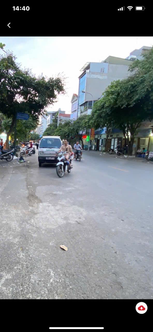 Đất nền đẹp tại Việt Hưng, Long Biên 60m² - Gần phố chính, giá thỏa thuận!