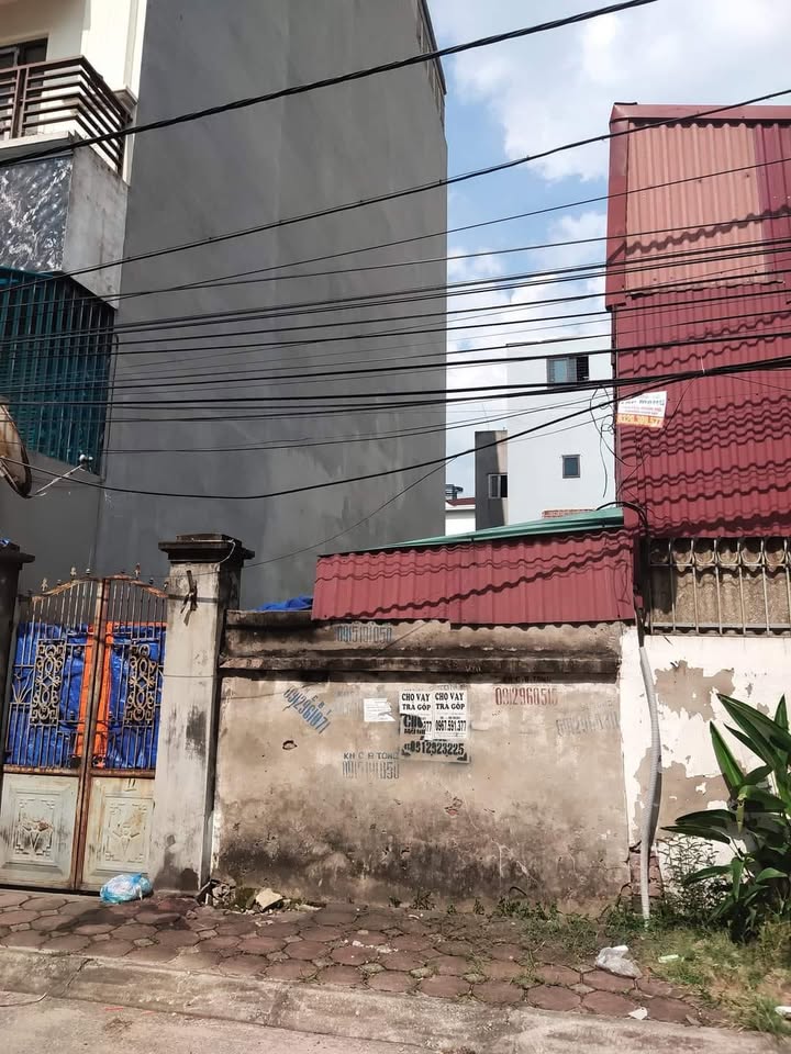 Nhà 3 tầng ngõ 12 Thạch Bàn 148m² giá 8.5 tỷ - Đầu tư sinh lời ngay!