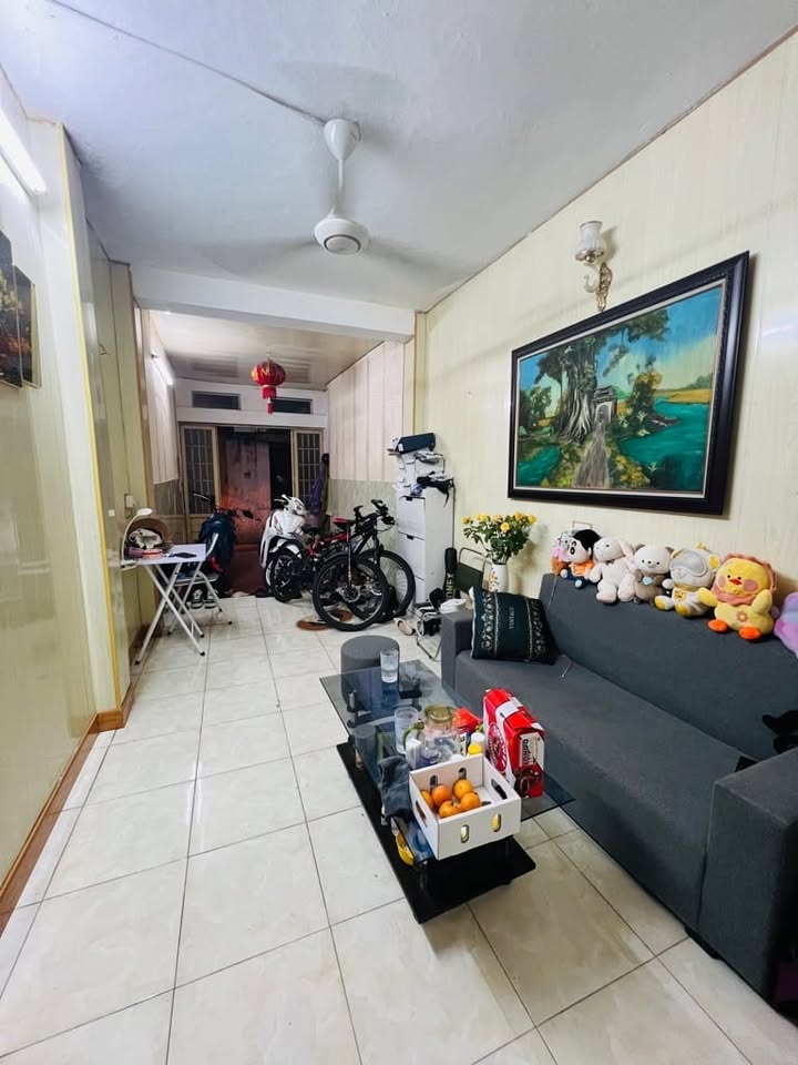 Nhà Ba Đình 38m² giá 4.2 tỷ - Tiện ích ngập tràn, gần phố!