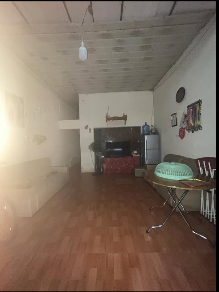 Nhà C4 Thạch Bàn Long Biên 63m² giá 6.95 tỷ - Ô tô đỗ cửa, vị trí đẹp!