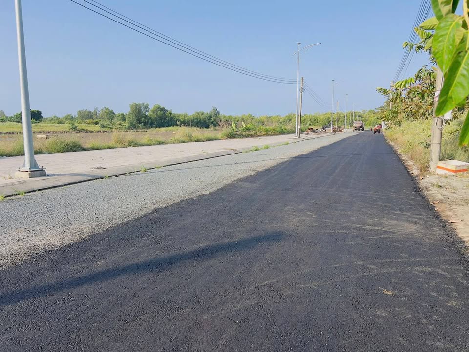 Bán đất trung tâm Sông Đốc 80m² giá 680 triệu - Đầu tư sinh lời ngay!