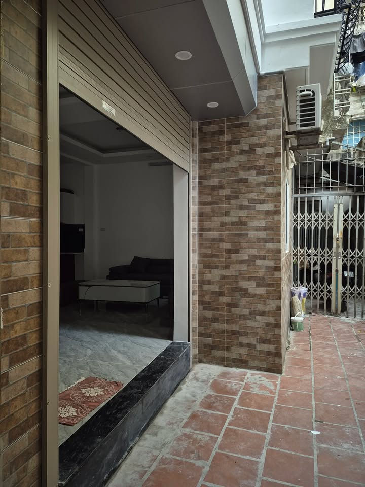 Nhà phố Đào Tấn Ba Đình 40m² giá 8 tỷ - Thiết kế đẹp, an ninh tốt!