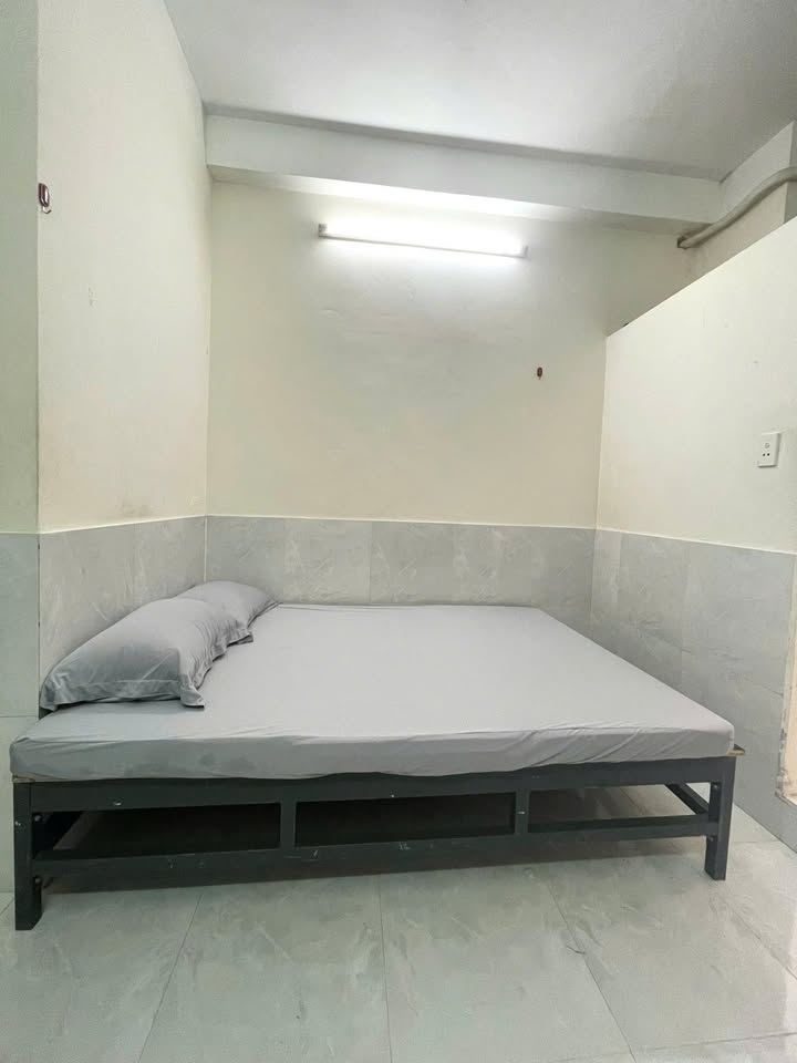 Phòng cho thuê tại đường Nguyễn Sơn Trà, Đà Nẵng - Nội thất đầy đủ, giá chỉ từ 3.8 triệu!