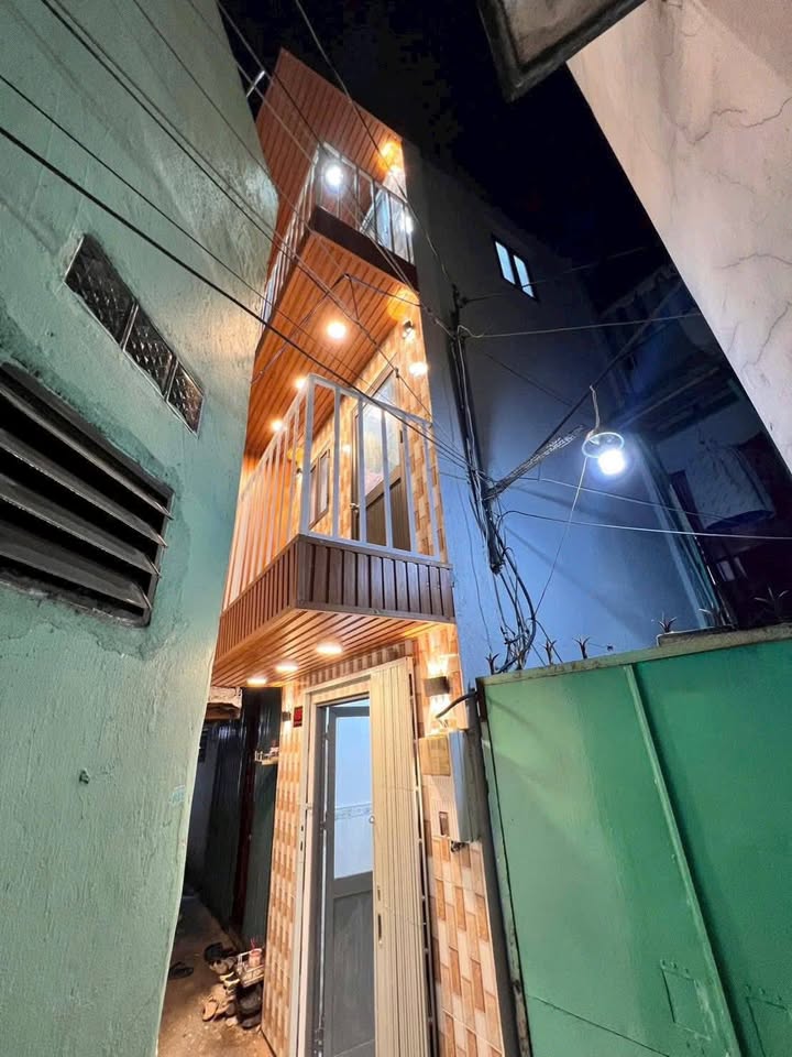 Nhà hẻm 1/ Phạm Phú Thứ, Quận 6 diện tích 7m² giá chỉ 1.35 tỷ - Bớt lộc cho khách thiện chí!