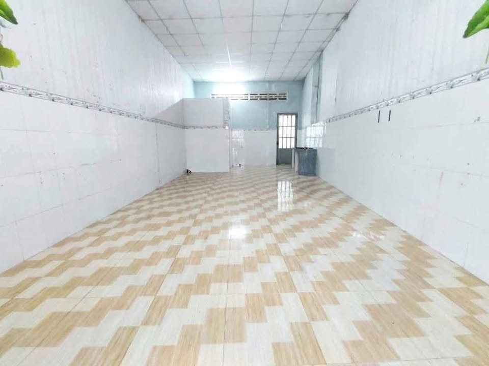 Cho thuê nhà mặt tiền Nguyễn Thị Định, Bến Tre 100m² - Địa điểm đắc địa gần chợ!