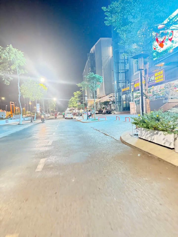 Đất nền khu công nghiệp Hòa Phú, Vĩnh Long 446m² giá 11.5 tỷ - Góc 3 mặt tiền thuận lợi kinh doanh!