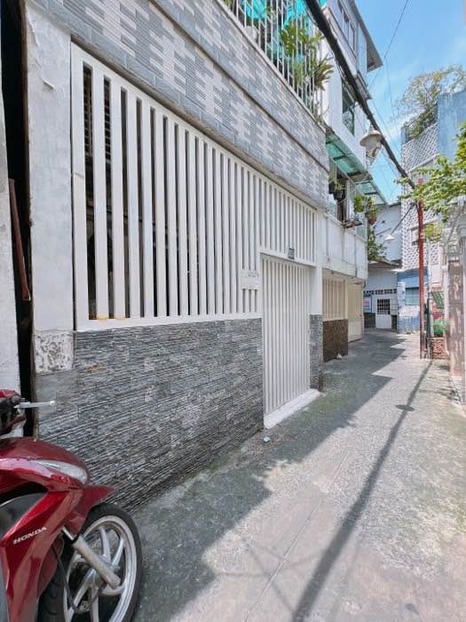 Nhà riêng 303/ Đoàn Văn Bơ, Q.4 - Diện tích 39m², Giá 5.5 tỷ - Sẵn sàng vào ở ngay!