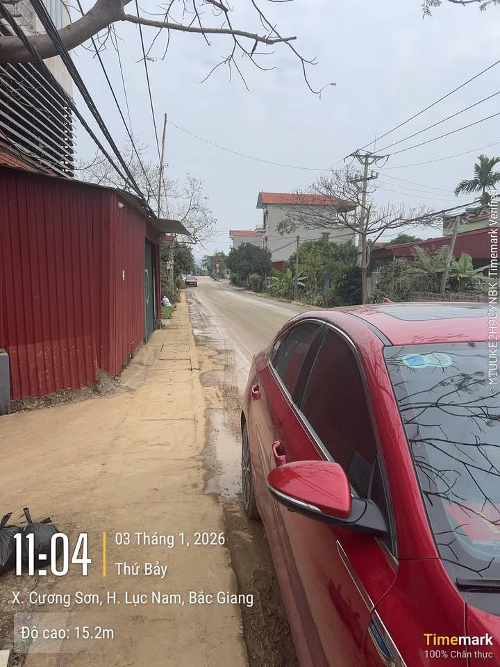 Đất nền Cương Sơn Lục Nam 260m² giá 800 triệu - Tiện ích đa dạng xung quanh!