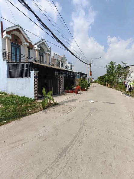 Đất thổ cư Long Thượng, Long An 80m² giá 1.1 tỷ - Xây dựng tự do, vị trí đắc địa!