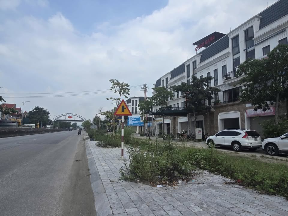 Shophouse 4 tầng Tân Phong 85m² giá 4 tỷ - Cơ hội đầu tư tuyệt vời!
