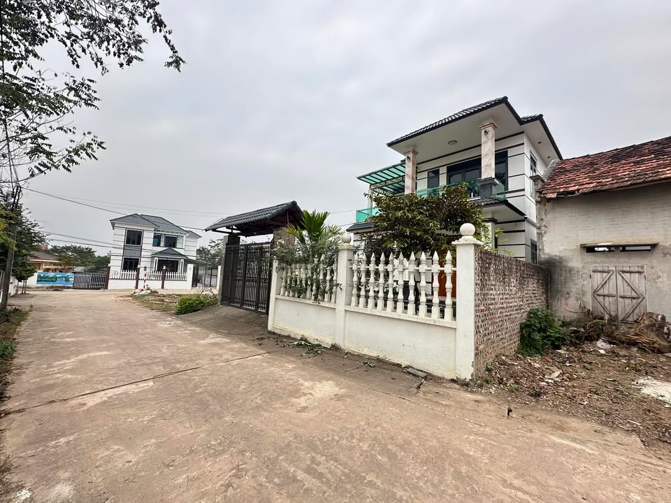 Đất Trại Giềng Thanh Vân 132m² giá 1 tỷ - Đường ô tô, vị trí thuận lợi!