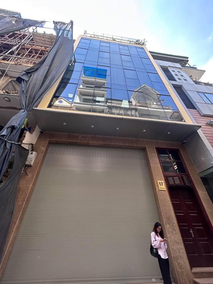 Cho thuê nhà mặt phố Nguyễn Phong Sắc, Cầu Giấy - Trung tâm văn phòng lý tưởng!