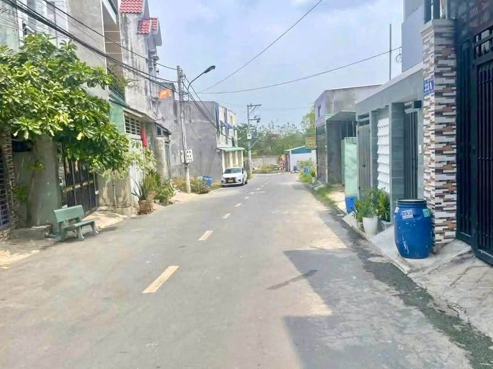 Đất xây Kho/Xưởng tại Tân Bình, Phú Giáo - 613m² giá 9.5 tỷ - Đường nhựa 7m, hướng Đông Bắc!