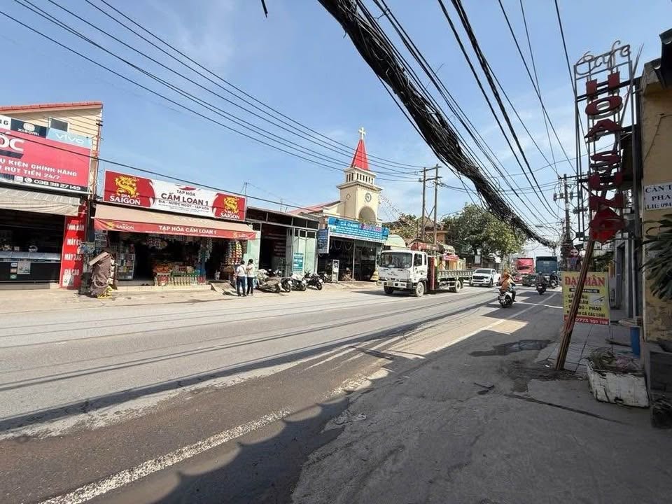 Nhà phố mặt tiền Nguyễn Duy Trinh, Q9 diện tích 149m² giá 22 tỷ - Cơ hội đầu tư tuyệt vời!