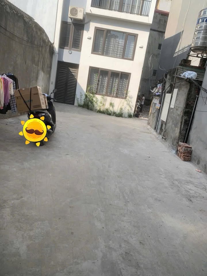 Nhà cấp 4 Xuân Đỉnh 85m² giá 12 tỷ - Ô tô lùi cửa, sân rộng thoáng mát!