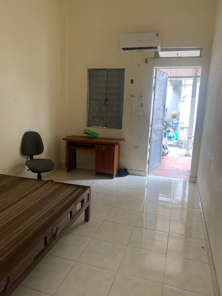 Phòng cho thuê tại Cổ Nhuế 20m² giá 2.3 triệu - Không gian sống thoải mái và an toàn!
