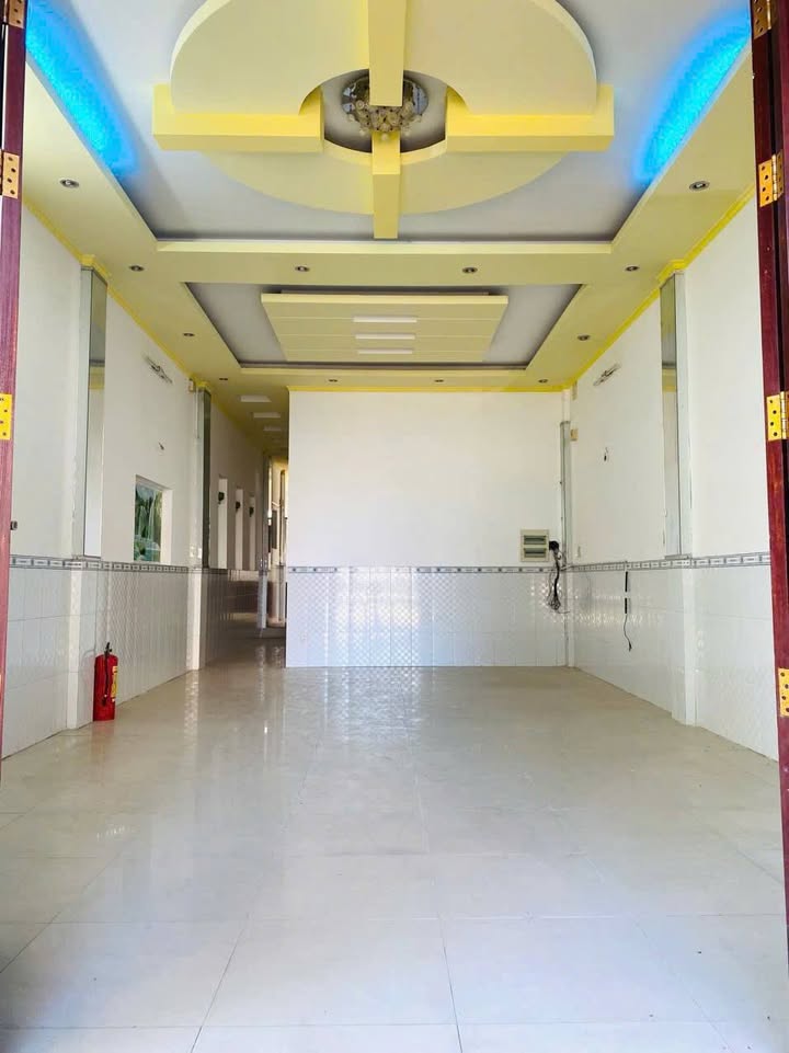 Nhà 4 tầng đường Phạm Văn Nhờ, KDC Diệu Hiền 100m² giá 6 tỷ - Sổ hồng hoàn công!