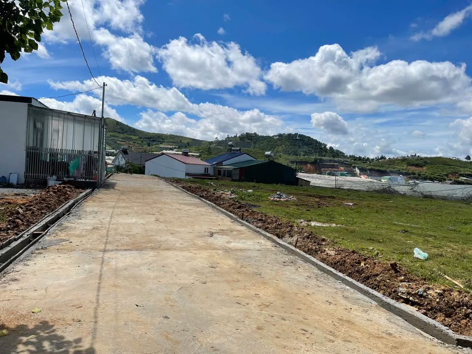 Đất nền Phường Lang Biang Đà Lạt 80m² giá 1.05 tỷ - Sổ đỏ chính chủ, xây dựng ngay!