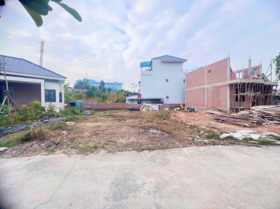 Đất nền đẹp tại khu 7, Thanh Sơn, Uông Bí 97m² giá chỉ 800 triệu - Cơ hội đầu tư tuyệt vời!