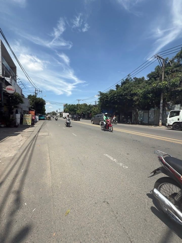 Nhà mặt tiền kinh doanh Tây Thạnh, Tân Phú 90m² giá 14 tỷ - Vị trí đắc địa, tiện lợi!