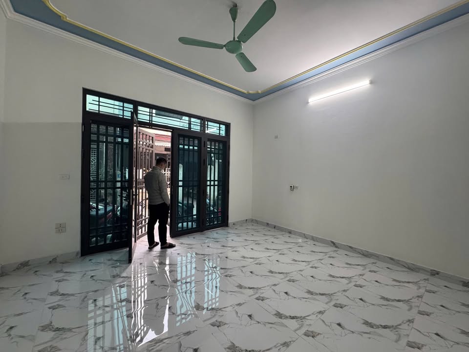 Nhà đẹp Nông Trang, Việt Trì 83.6m² giá chỉ 3 tỷ - Không thể bỏ lỡ!