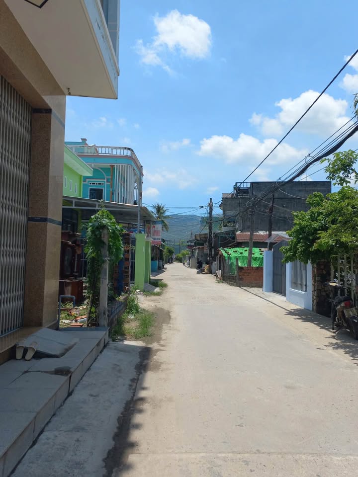 Đất nền Bùi Thị Xuân - Quy Nhơn 70m² giá 1 tỷ - Cơ hội vàng cho nhà đầu tư!