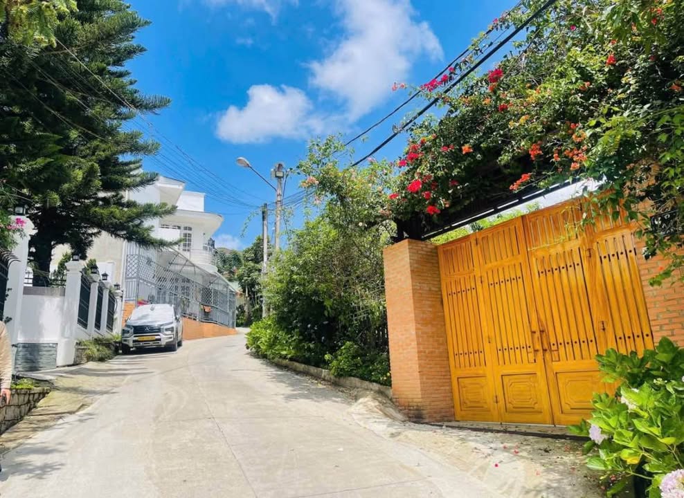 Nhà sân vườn 236m² Triệu Việt Vương, Đà Lạt - Không gian nghỉ dưỡng lý tưởng!