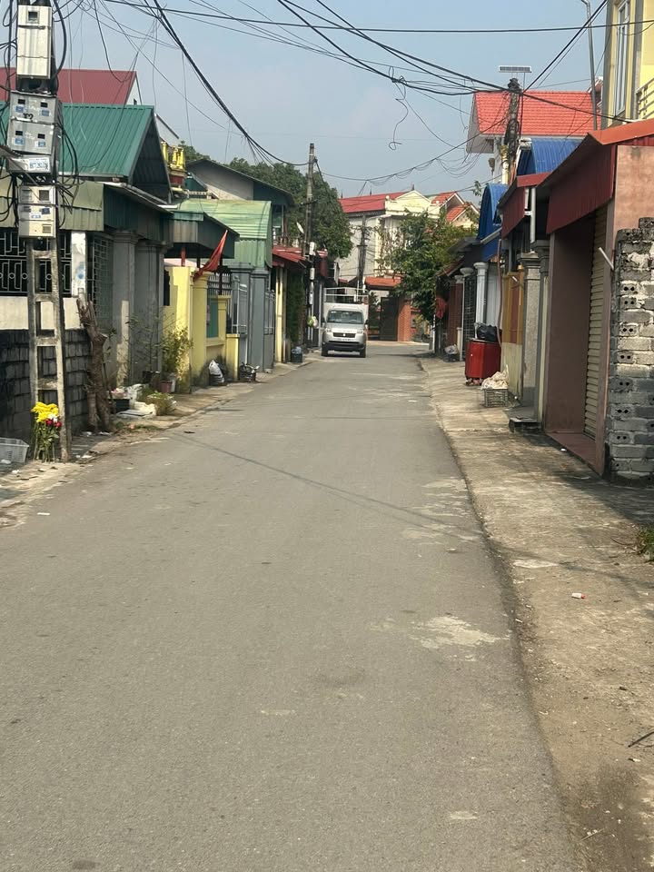 Đất nền tại trung tâm thị trấn Me, Gia Viễn, Ninh Bình 82m² giá 1.4 tỷ - Cơ hội kinh doanh tuyệt vời!