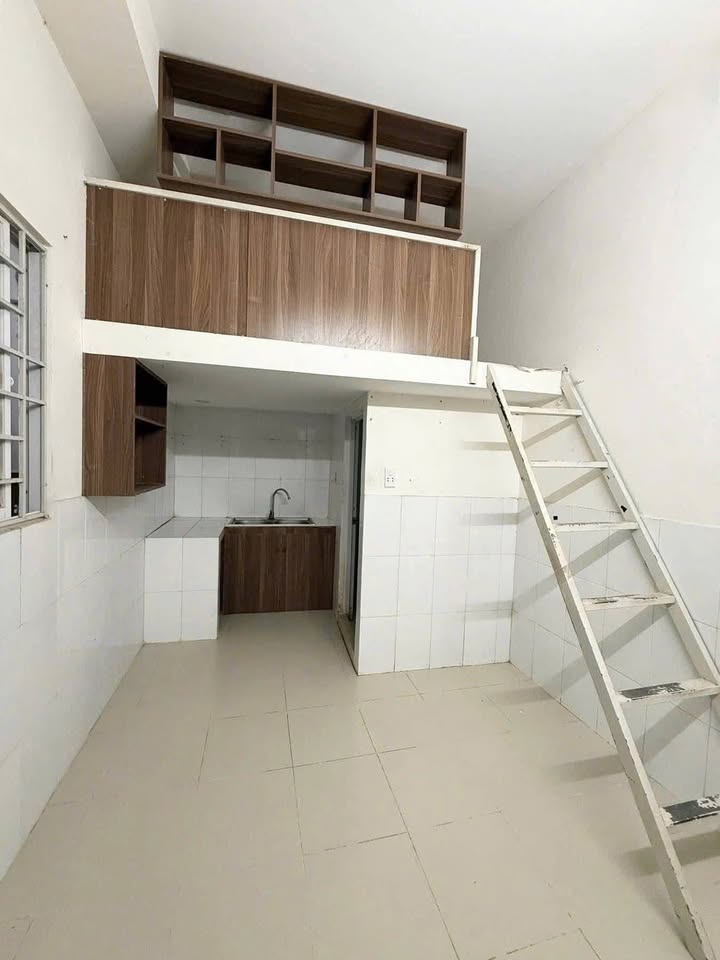 Phòng trọ đường Lê Văn Lương, Nhà Bè 2.4 triệu - Giờ tự do, an ninh tốt!