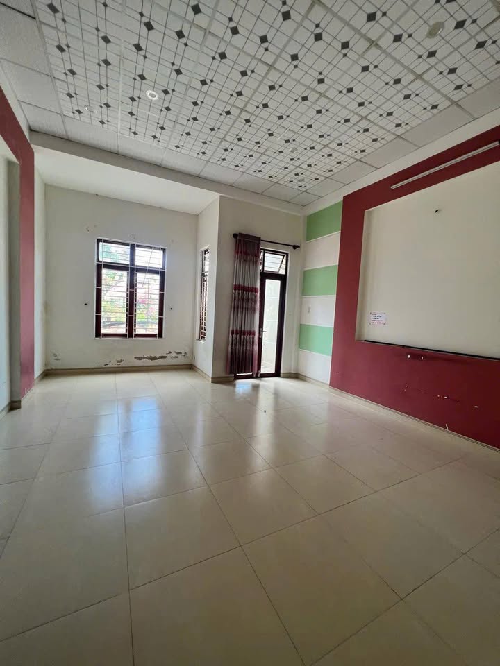 Nhà cho thuê tại đường Tăng Bạt Hổ, Quy Nhơn 145m² giá 15 triệu - Phù hợp làm văn phòng, trung tâm dạy học