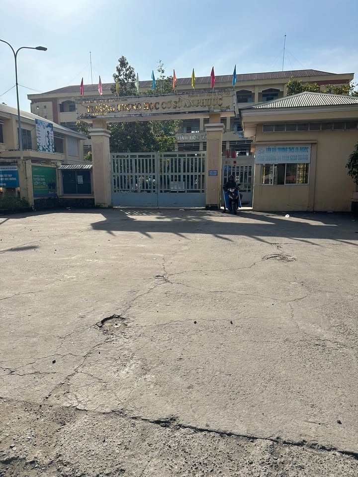 Nhà riêng Long Thành 159m² giá 1 tỷ - Gần trường học, xe hơi vào tận nhà!