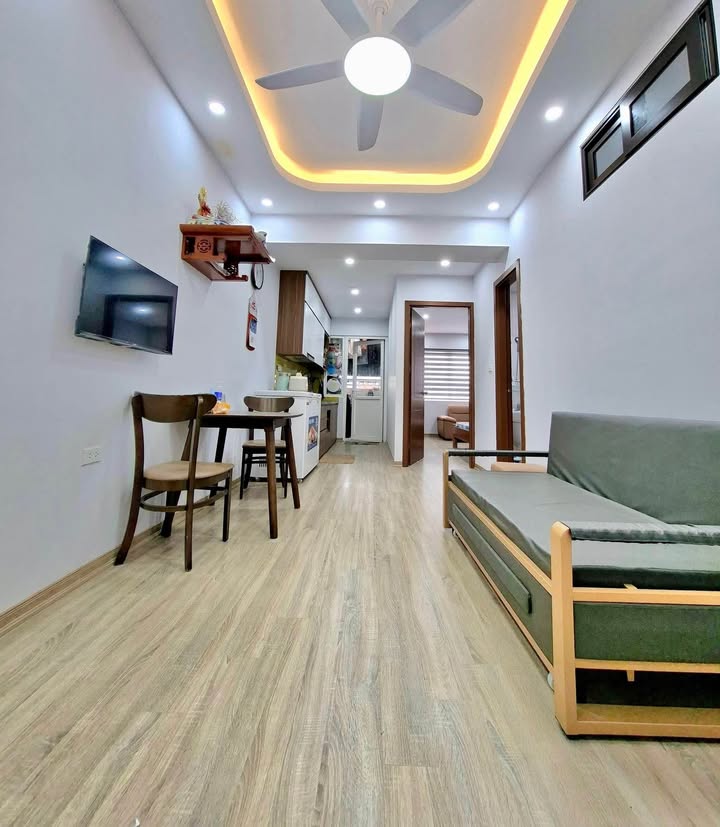 Căn hộ Nam Trung Yên Cầu Giấy 46.1m² giá 4.75 tỷ - View phố Mạc Thái Tổ