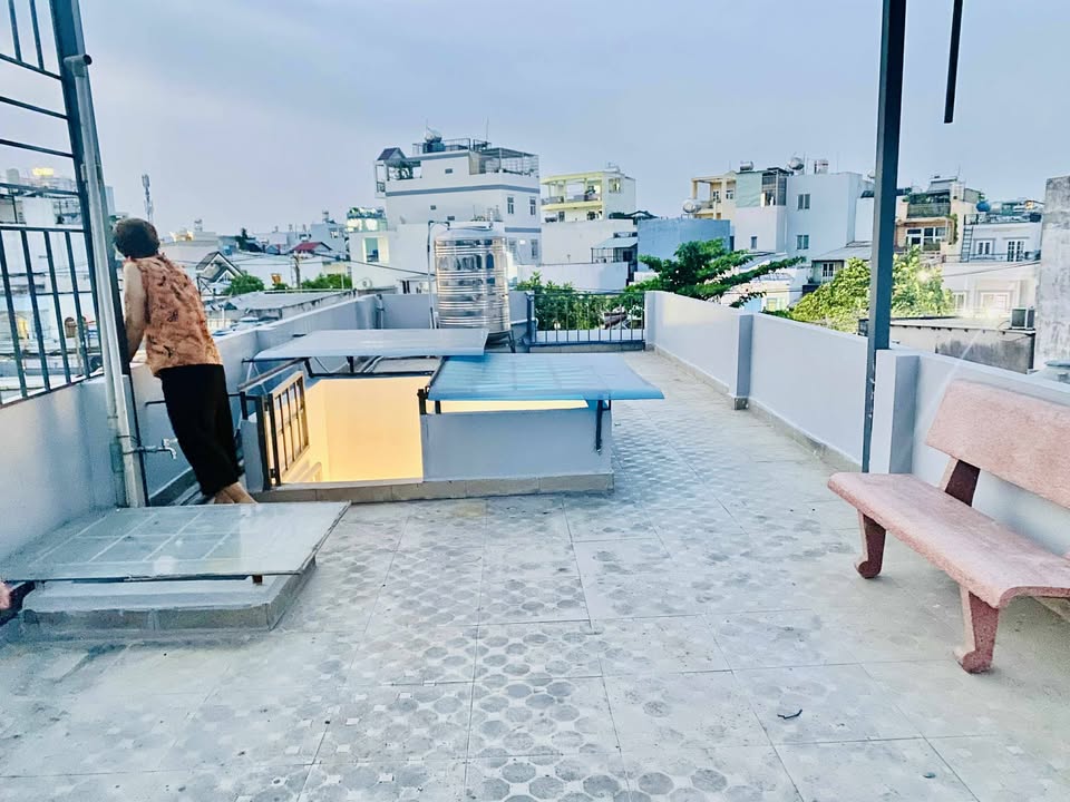 Nhà phố 69m² đường Chiến Lược, Bình Trị Đông A, 5.3 tỷ - Thiết kế hiện đại và đầy đủ nội thất cao cấp