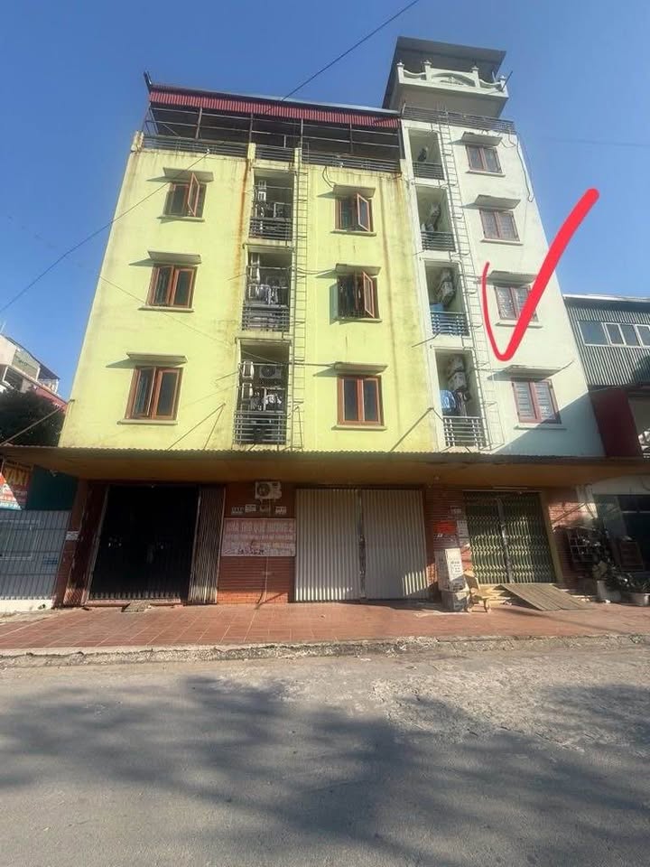 Nhà kinh doanh mặt đường ô tô tránh tại KĐT Đông Đô 270m² giá 8 tỷ - Tiềm năng sinh lời cao!