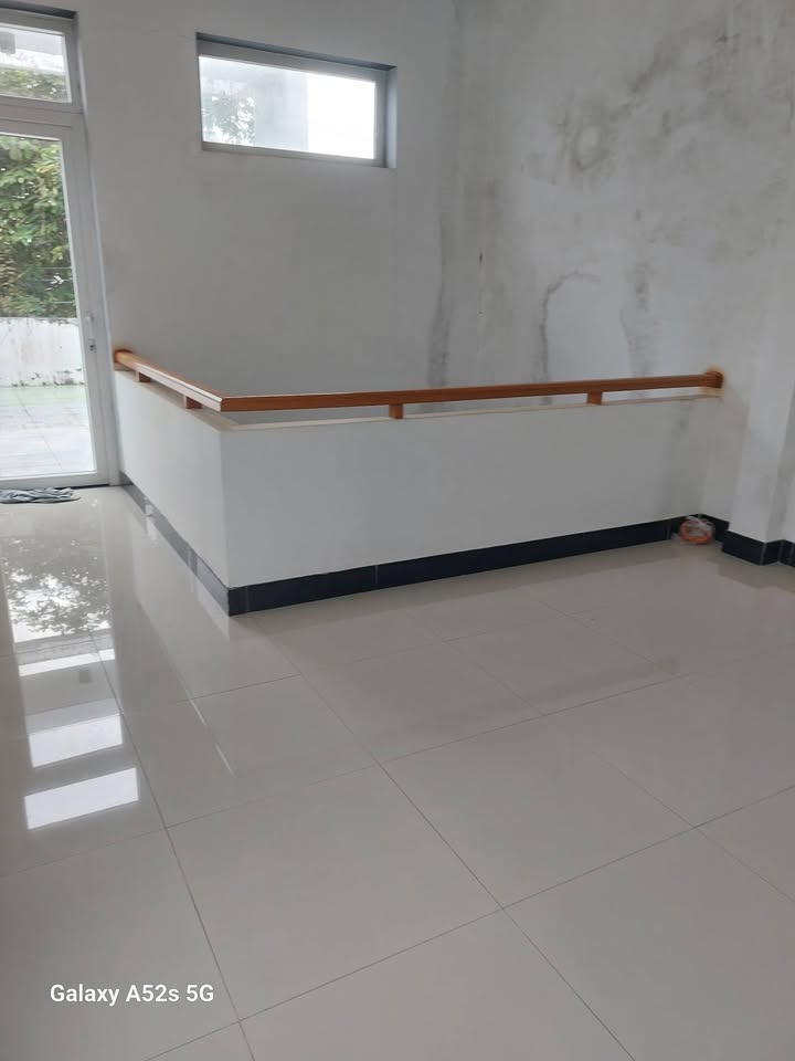Nhà 2 tầng mặt tiền đường Nguyễn Thị Định, Tuy Hòa 85.9m² - Giá chỉ 2.65 tỷ!