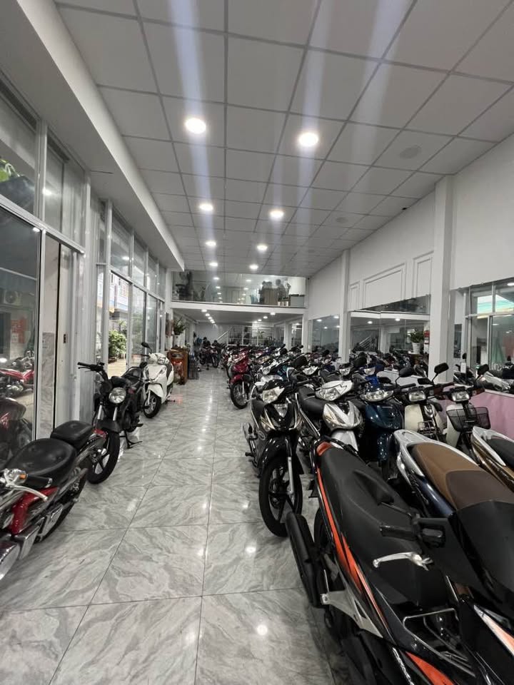 Nhà mặt tiền Đường Số 8, Tân Phú 105m² giá 10 tỷ - Vị trí kinh doanh đỉnh!