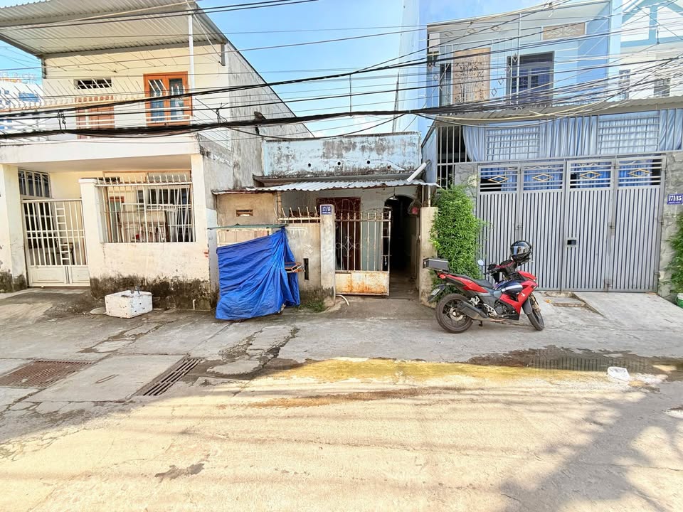 Bán đất tặng nhà cấp 4 phường Phước Long, Nha Trang 100m² giá 5.4 tỷ - Đầu tư sinh lời ngay!