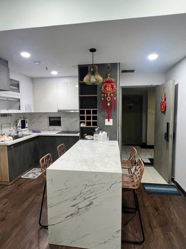 Căn hộ Imperial Place Bình Tân 75m² giá 13 triệu - Nội thất đầy đủ, vào ở ngay!