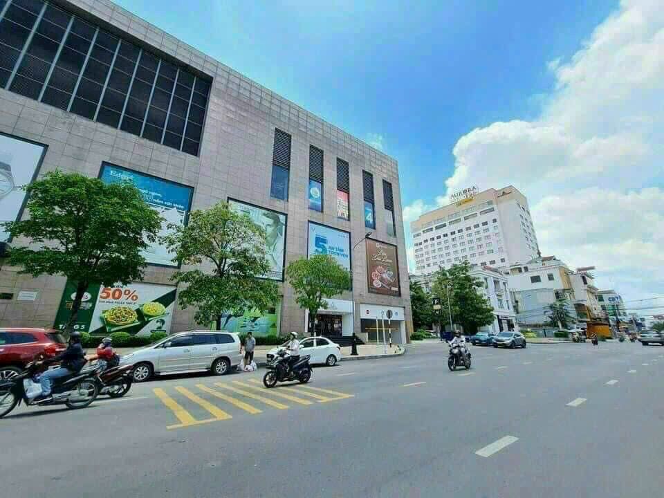 FrontHouse Biên Hòa 208m² giá 29.5 tỷ - Vị trí đắc địa ngay Vincom Plaza!