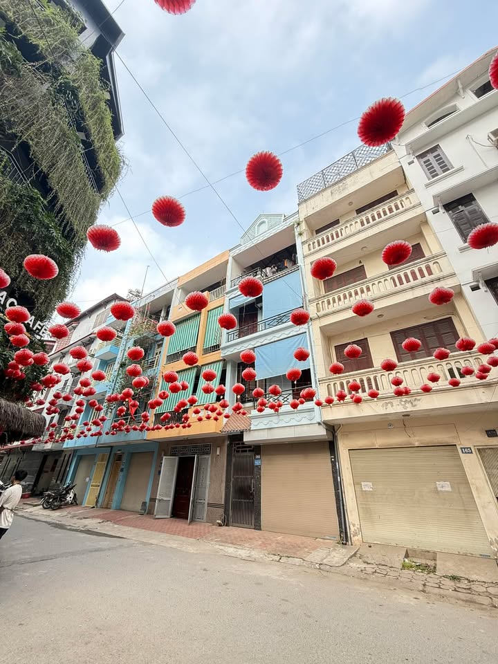 Townhouse Văn Quán 69m² giá thỏa thuận - Ô tô vào tận nhà!