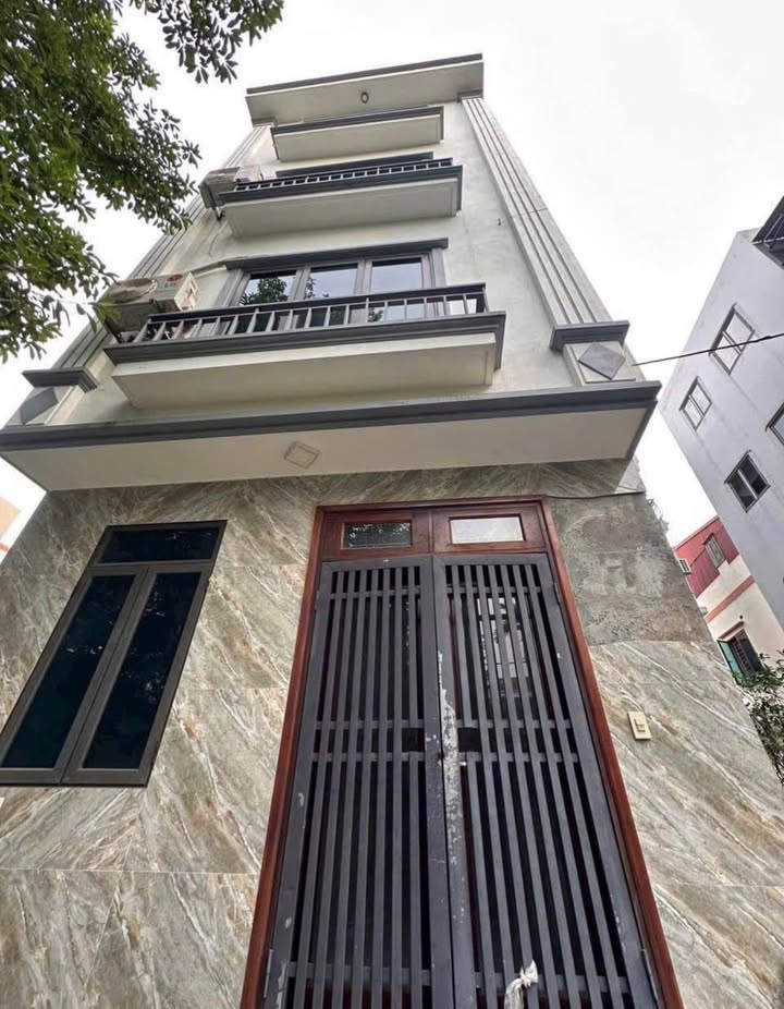 Nhà 4 tầng Đại Tự, Kim Chung 34m² - Vị trí trung tâm, sổ đỏ chính chủ!