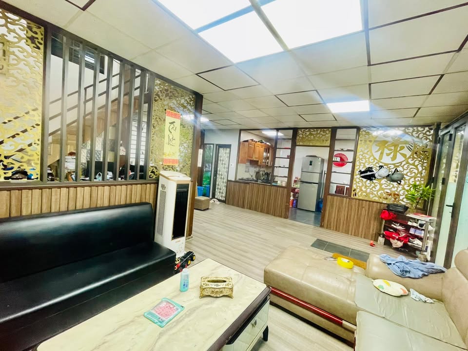 Nhà phố Vũ Hữu Thanh Xuân 56m² giá 3 tỷ - An cư lý tưởng cho gia đình trẻ!