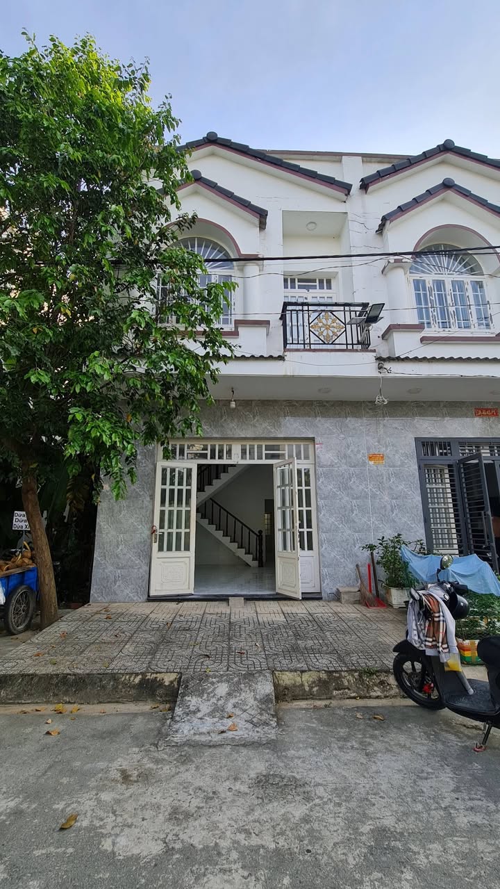 Nhà phố Tân Kim, Cần Giuộc, 80m², giá 2.85 tỷ - Pháp lý rõ ràng, sổ hồng riêng!