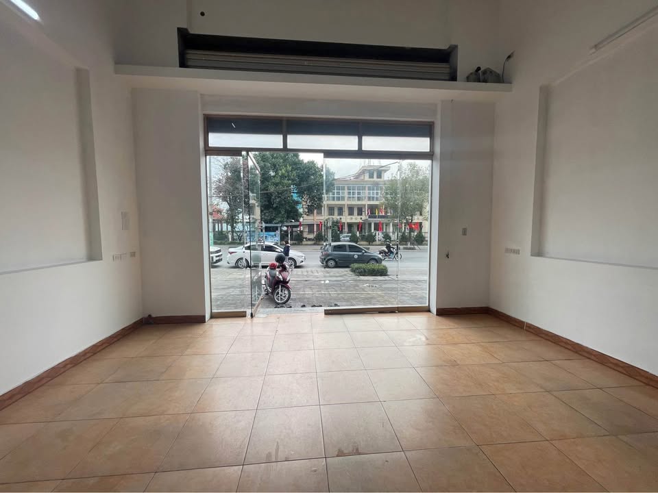 Nhà 4 tầng mặt đường Trần Phú, Cẩm Phả 69,5m² - Kinh doanh sầm uất!